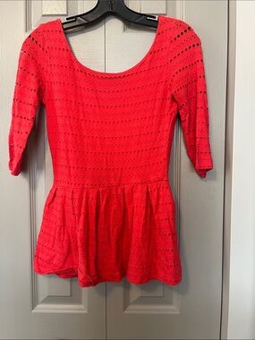 7/$20 Bright Red Eyelet Peplum Top